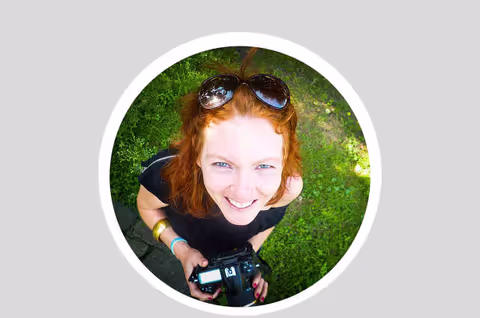 Tour Guide - Zsuzsa B.
