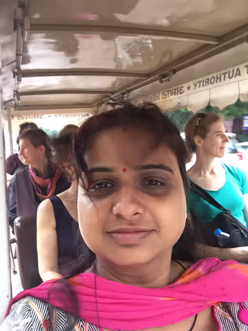 Jaipur Tour Guide - Neha  A.