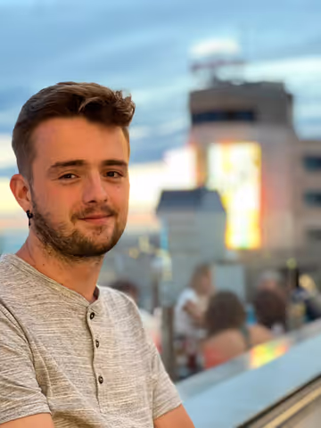 Madrid Tour Guide - Ruben R.