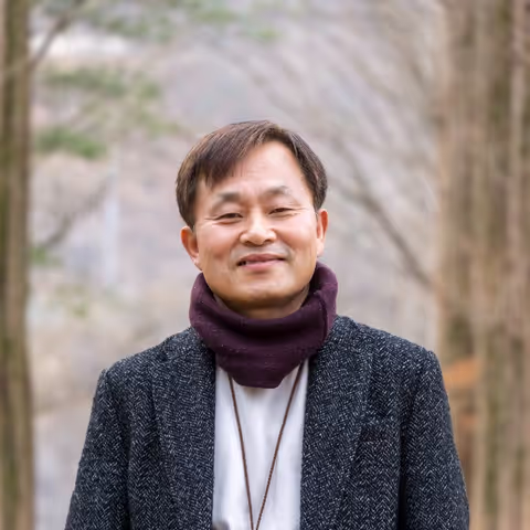 Seoul Tour Guide - Kevin L.