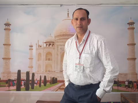 Tour Guide - Naeem zama K.