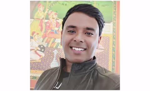 Amit J.