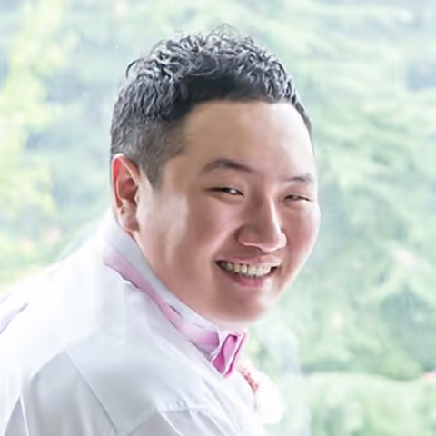 Changwoo Y.
