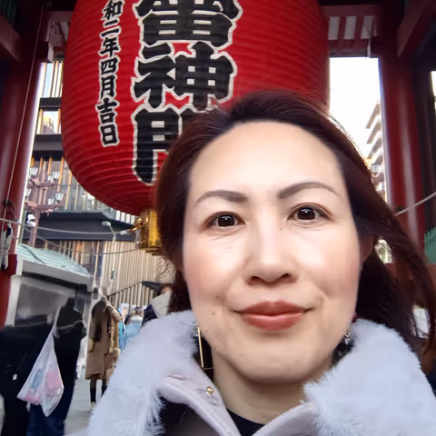 Tokyo Tour Guide - Etsu I.