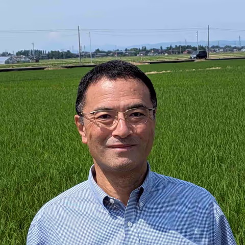 Taku H.