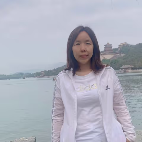 Beijing Tour Guide - Demi D.