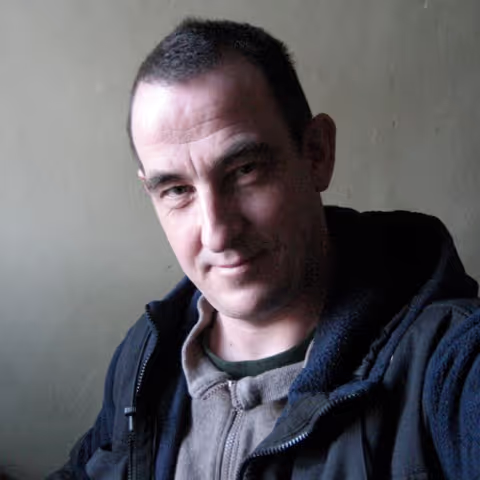 Simon W.