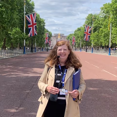 London Tour Guide - Caroline M.