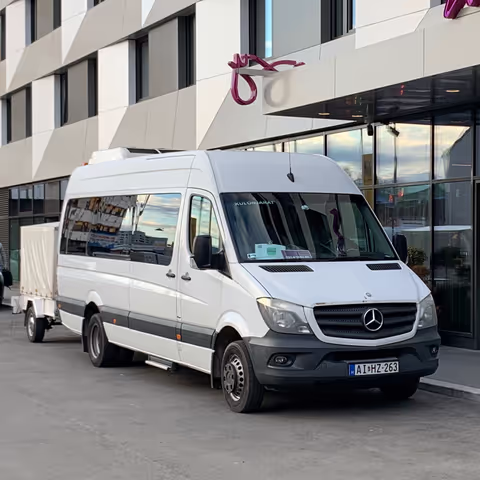 Budapest Tour Guide - M.B. Tours