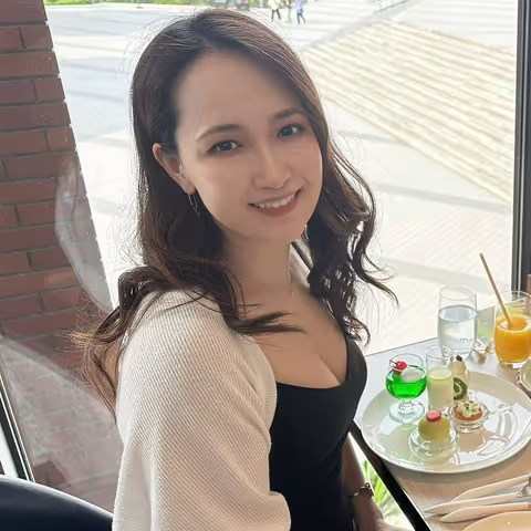 Tokyo Tour Guide - Ayami M.