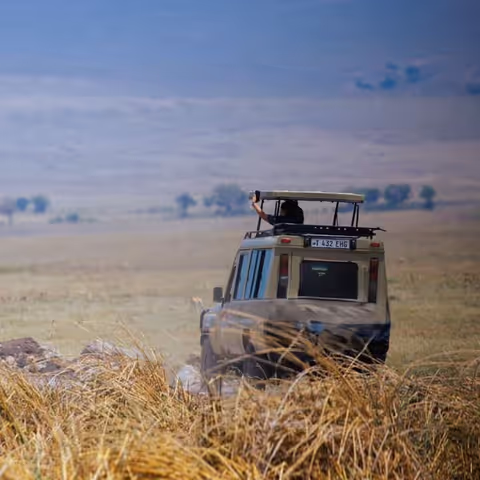 Arusha Tour Guide - BushVenture TZ