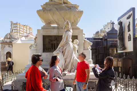 Recoleta & cemetery for curious people