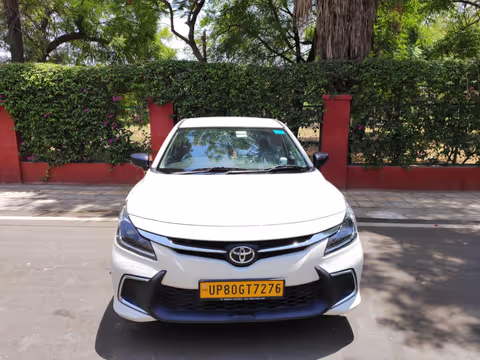 Private Car With Driver Delhi Agra Delhi One Day