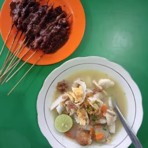 Eating Soto Abang Amat and visit monkey island long tail