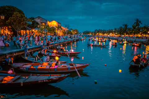 Customized Da Nang Charming-Hoi An Ancient Town By Sighteeings,Culture and Lantern Cruise By Night