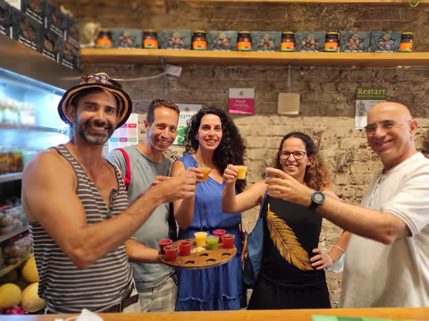 Food tour with a chef - Carmel Market