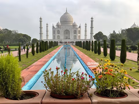 From Jaipur : Private Sunrise Day Tour of Taj Mahal
