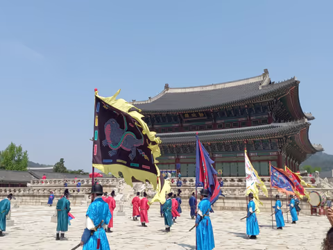 Gyeongbokgung, Bukchon Village, Museum, Korean traditional food,