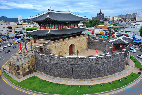 Unesco heritage, Suwon Hwaseong fortress, and Folk village