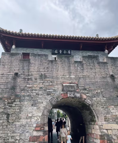 Shenzhen tour guide with car services