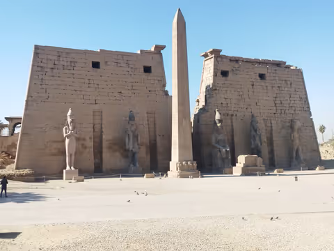 Full Day Tour to Visit East and West Nile Banks of Luxor