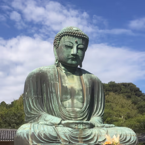 Explore the connection between the Samurai Government and Buddhism!