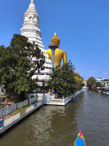 Bangkok Big Buddha and The Old Community