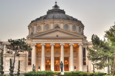 Bucharest in a nutshell - half day private walking tour