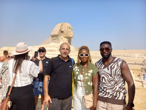 Visit Giza Pyramids and Egyptian Museum