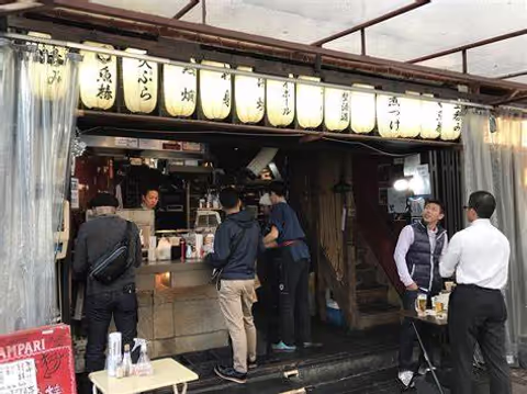 Exploring Japanese various bars during night time