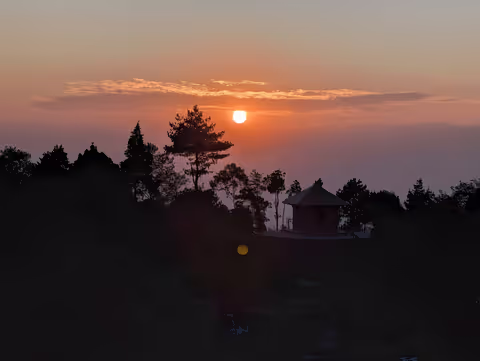 Kathmandu, Ngarkot, Pokhara Tour