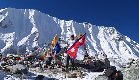 Manaslu: Untouched Himalayan Trek