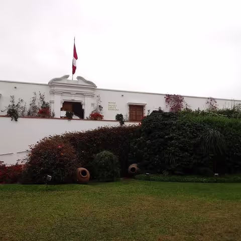 Lima Highlights and Larco Museum Tour