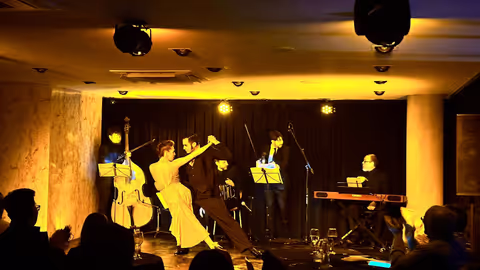 Buenos Aires Private City Tour & Tango Show at Sky Bar