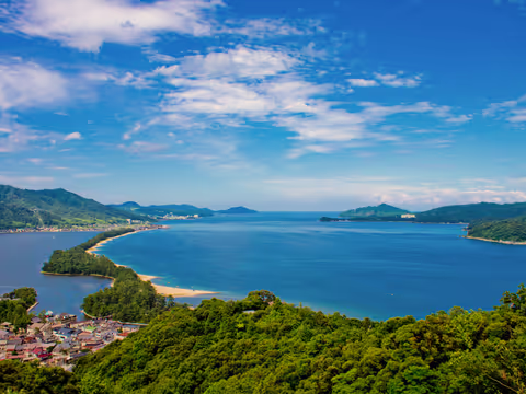 Private Tour to Amanohashidate & Ina's Boathouse (by Luxury 6/9 Seats Van)