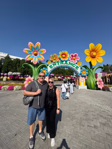 Dubai Miracle Garden & Global Village Evening Tour with Pickup