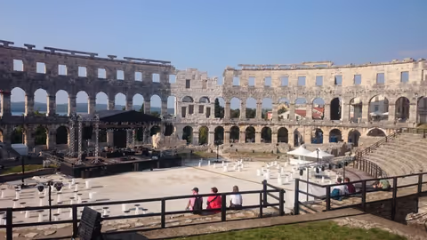 Pula Basics - Private Walking Tour