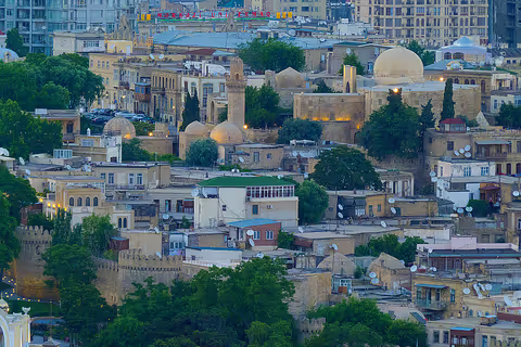 Baku: Sightseeing Walking Tour