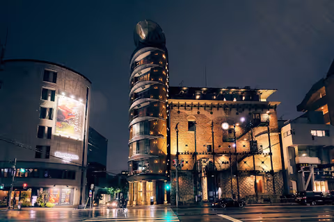 Ebisu Evening Escape: Garden Stroll, Gourmet Dinner & Japanese Whiskey Tasting