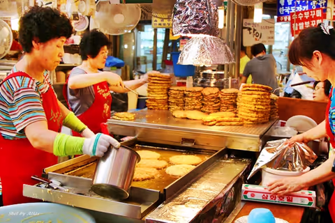 Seoul Night Tour, you shouldn't miss.