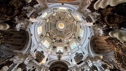 The other Seville, discover a Seville off the beaten track.