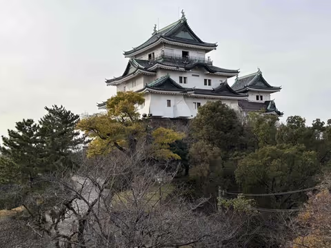Visit Historical Sites in Northern Wakayama