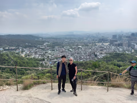 3 hours Inwangsan Mt. hiking along fortress wall of Seoul