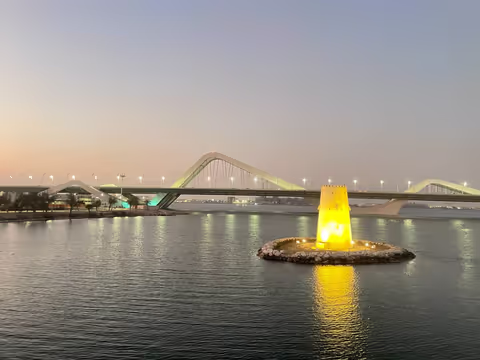 Abu Dhabi Evening Walk Tour