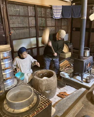 Mochi (rice cake) Making and Visiting Crafts Making Villages With The History of 1500 Years