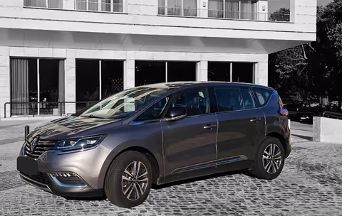 Comfortable Airport transfer to Lisbon (Renault Espace 4 Pax)