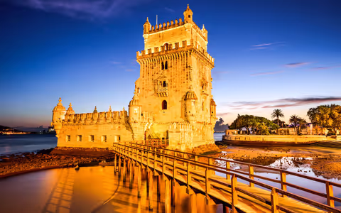 Transfer from Porto to Lisbon or the other way round (Van or Sedan up to 7 people)