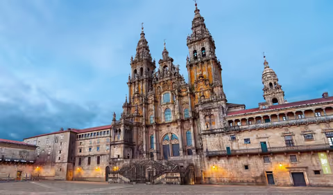 Transfer from Porto to Santiago de Compostela or the other way round  (Van or Sedan up to 7 people)