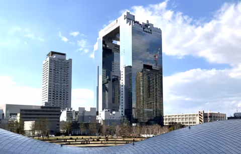 Osaka, Landmarks offer panoramic views of Entire City