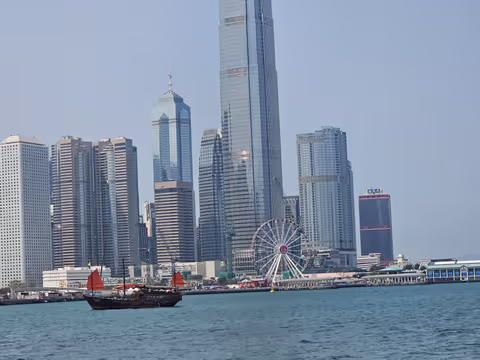 Hong Kong effective 1 day Tour: The Peak & Victoria Harbour (our vehicle Volkswagen Passat)